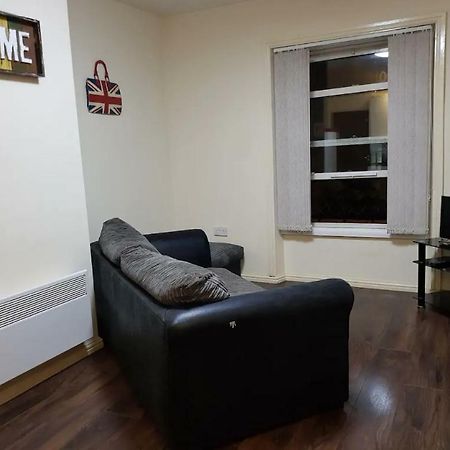 Trinity Deluxe 1 Bed Apartment Huddersfield Eksteriør billede