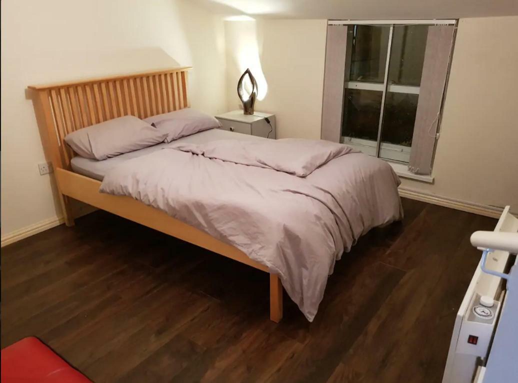 Trinity Deluxe 1 Bed Apartment Huddersfield Eksteriør billede